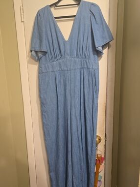 Old Navy Light Blue V-Neck Jean Jumper